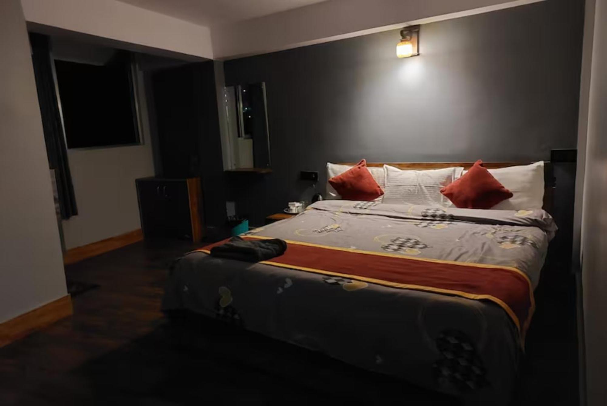 Hotel Pitstop Darjeeling - Excellent Service Recommended & Couple Friendly Eksteriør billede